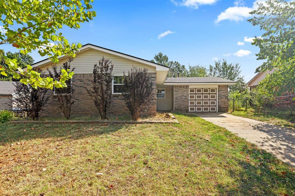 410 Jarman DR, Mcloud, OK 74851