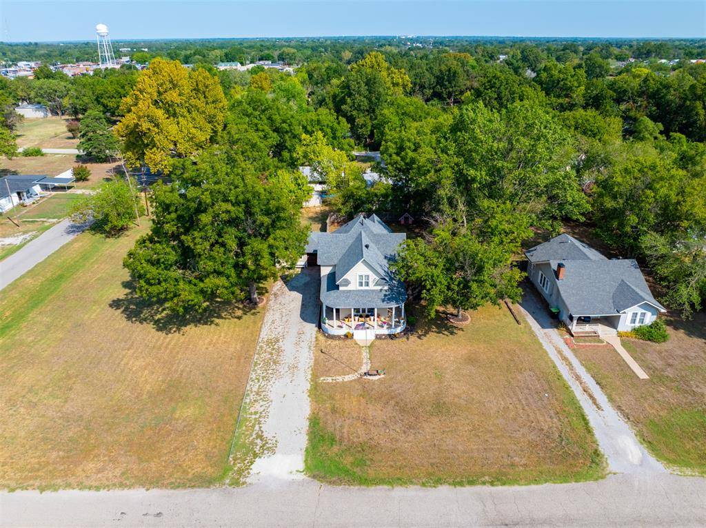 307 E Main ST, Tecumseh, OK 74873