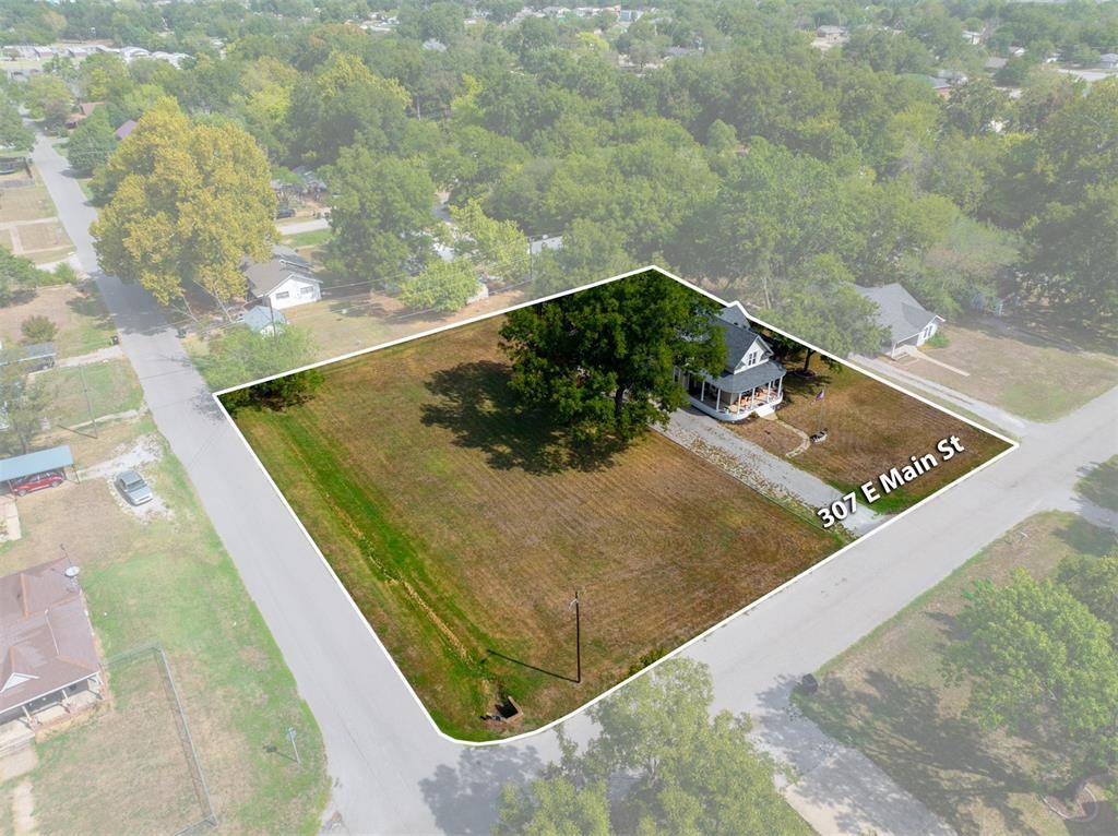 307 E Main ST, Tecumseh, OK 74873