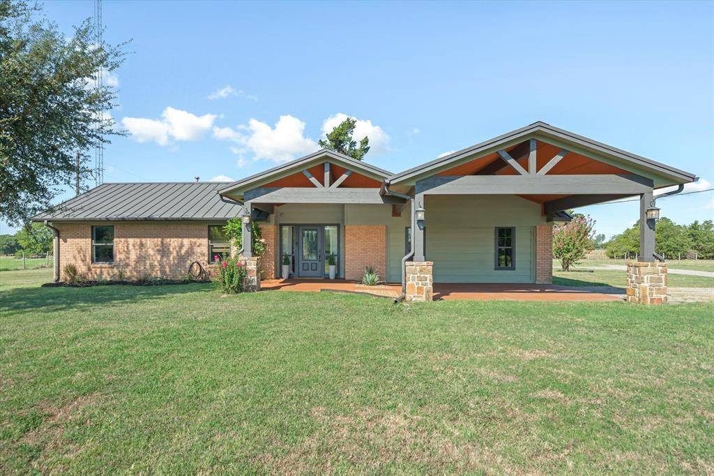 301 Vz County Road 3412, Wills Point, TX 75169