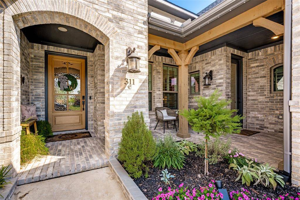 311 Waters Edge Drive, Argyle, TX 76226