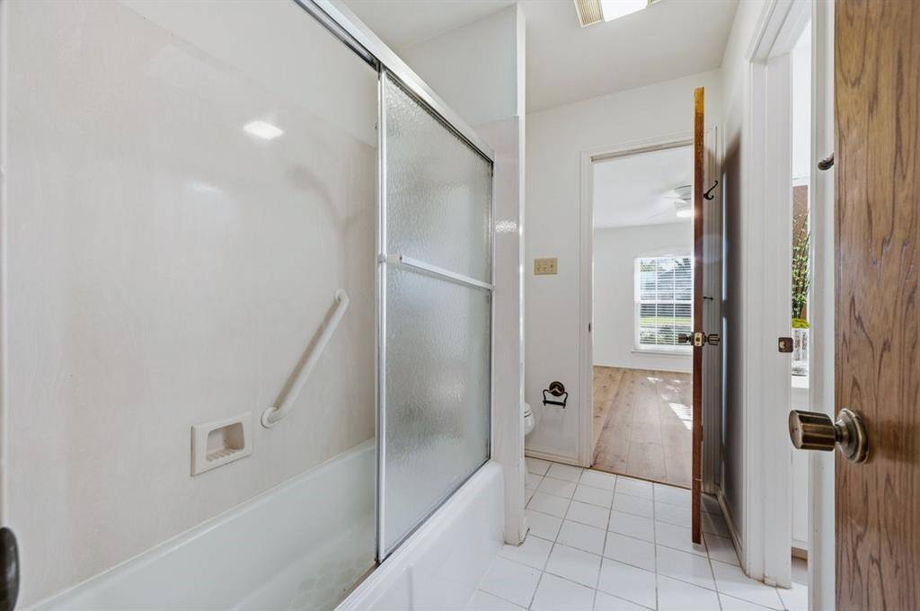 3000 Steeplechase Trail, Arlington, TX 76016