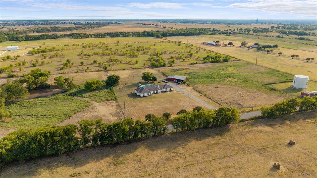 998 Bledsoe Road, Gunter, TX 75058