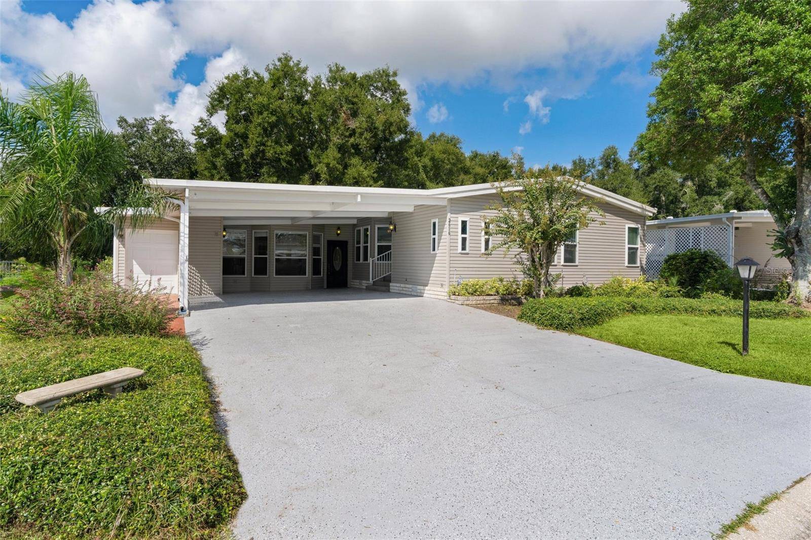 2616 LAKE GRASSMERE CIR #1850, Zellwood, FL 32798