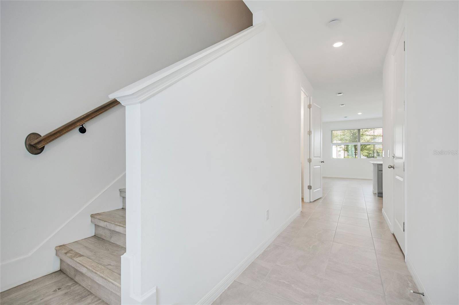 742 LONGBOAT DR, Davenport, FL 33896