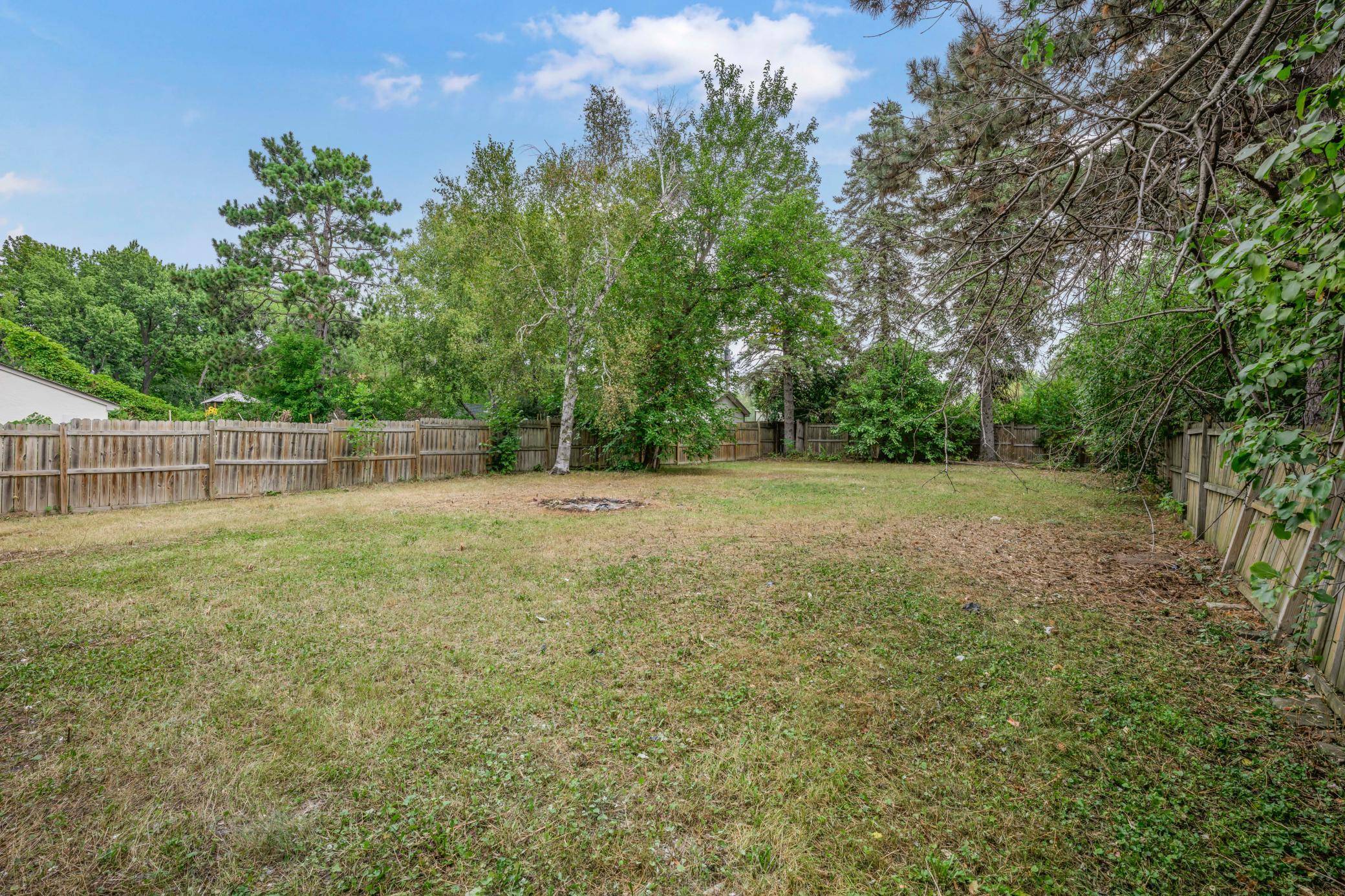 756 Mcknight RD N, Maplewood, MN 55119