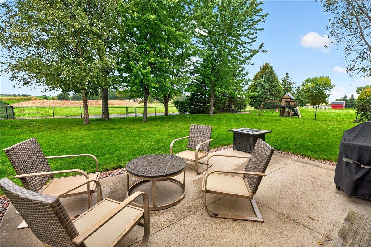 137 6th ST SW, Delano, MN 55328