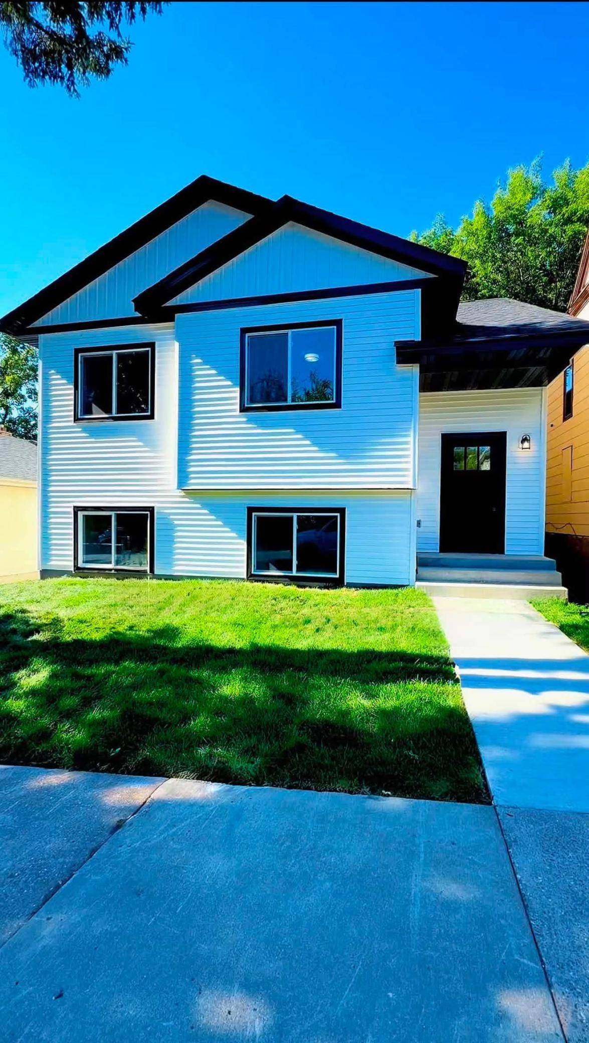 683 Sims AVE, Saint Paul, MN 55106