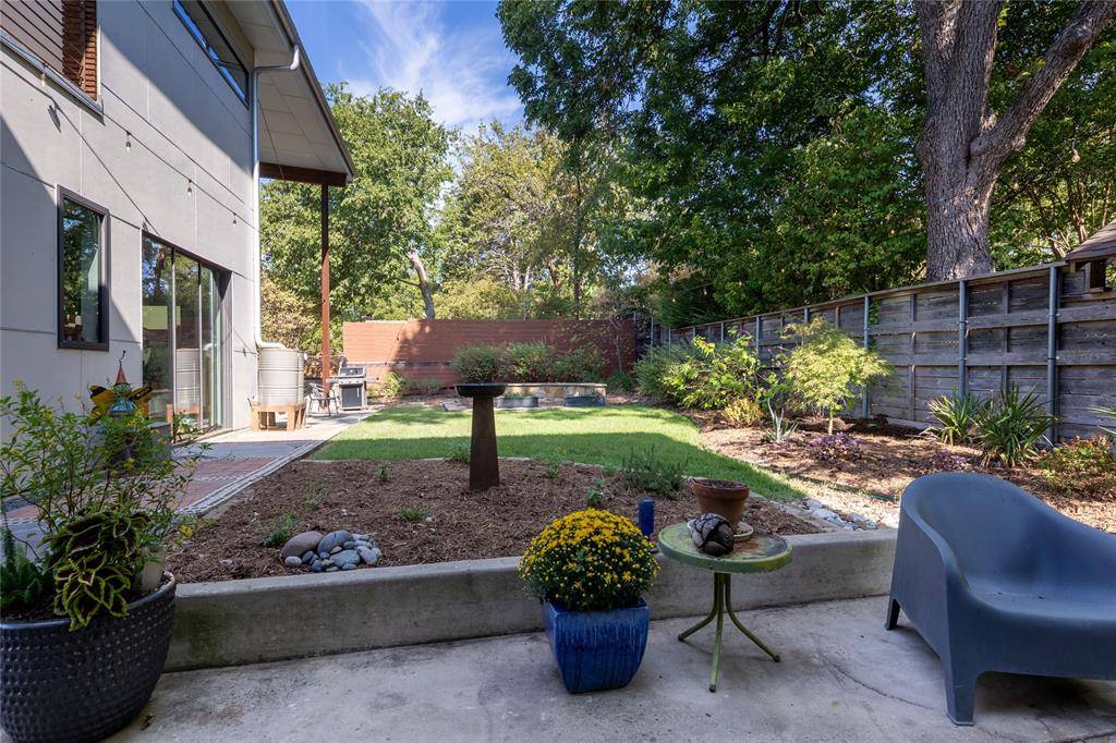 8903 San Leandro Drive, Dallas, TX 75218