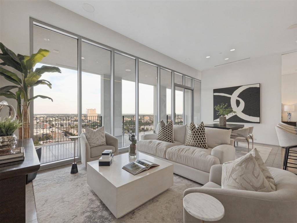 1717 Arts Plaza #1804, Dallas, TX 75201