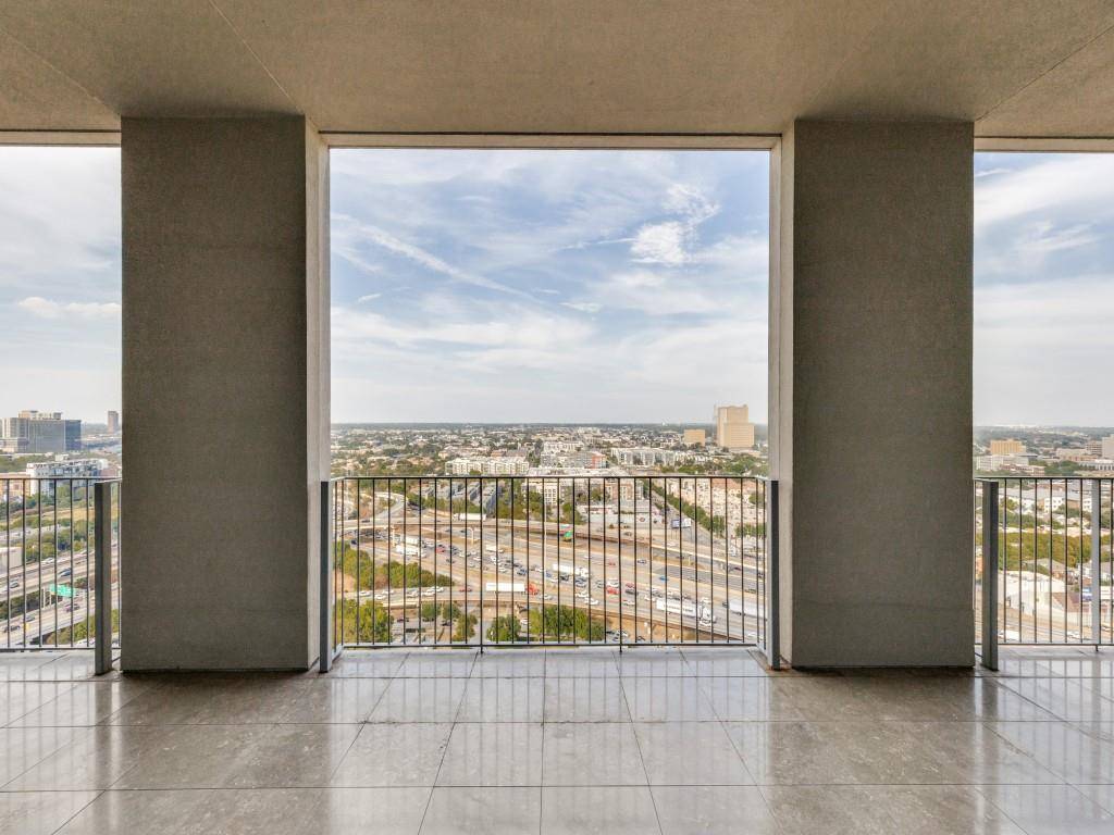 1717 Arts Plaza #1804, Dallas, TX 75201