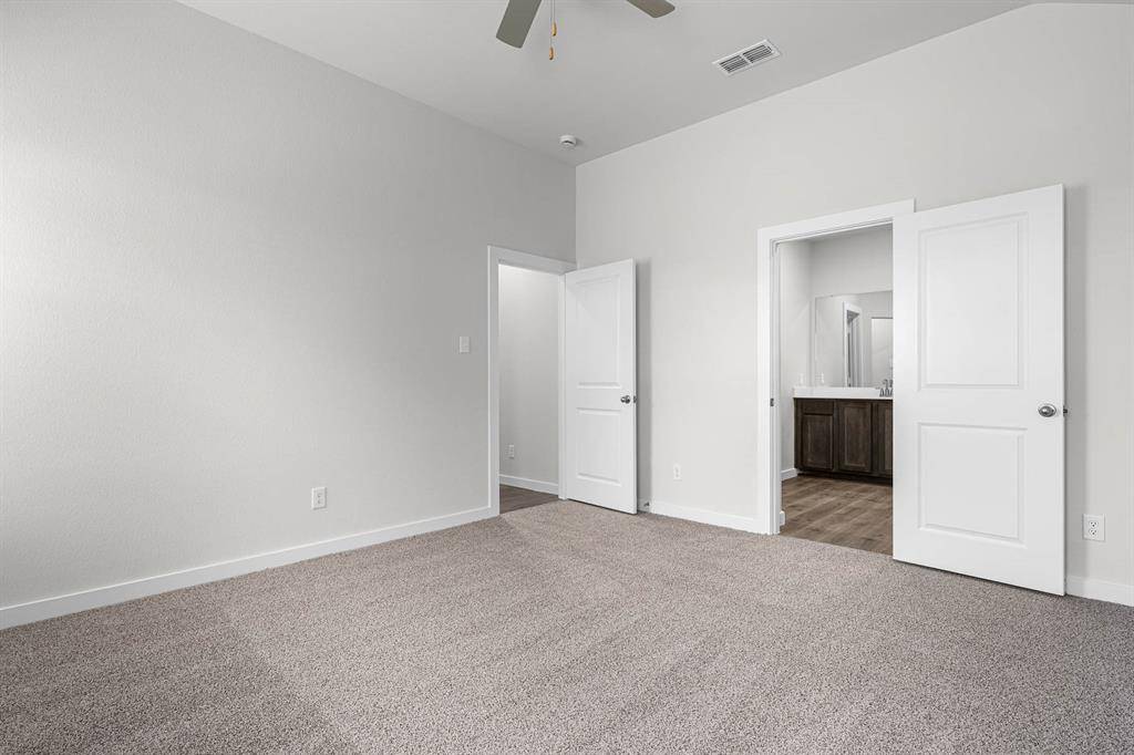 1709 Paul Drive, Seagoville, TX 75159