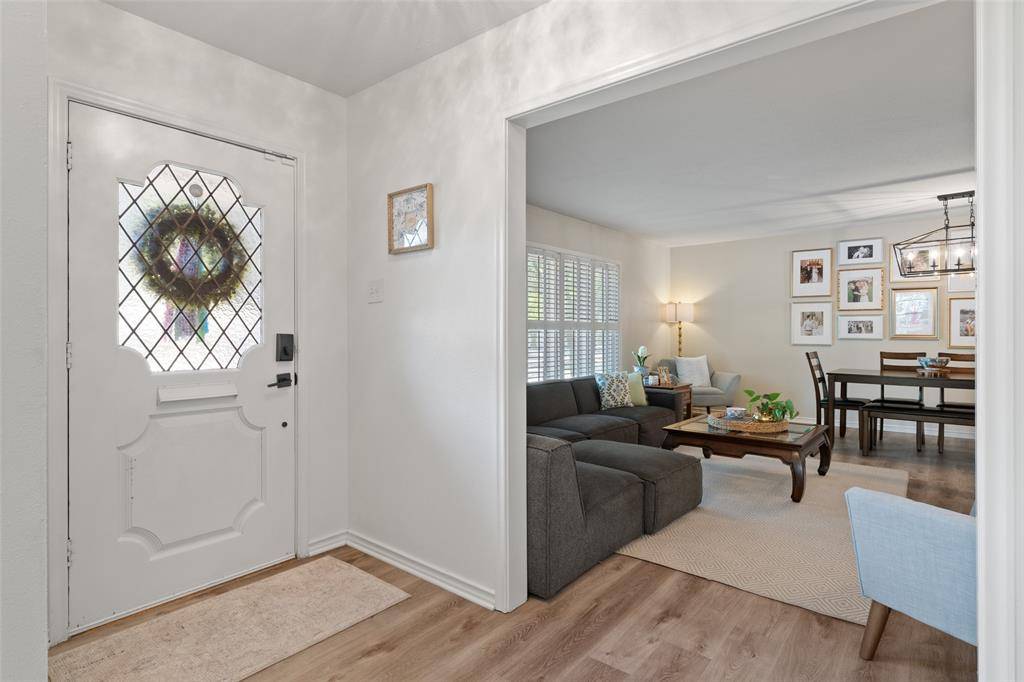 6759 E Mockingbird Lane, Dallas, TX 75214