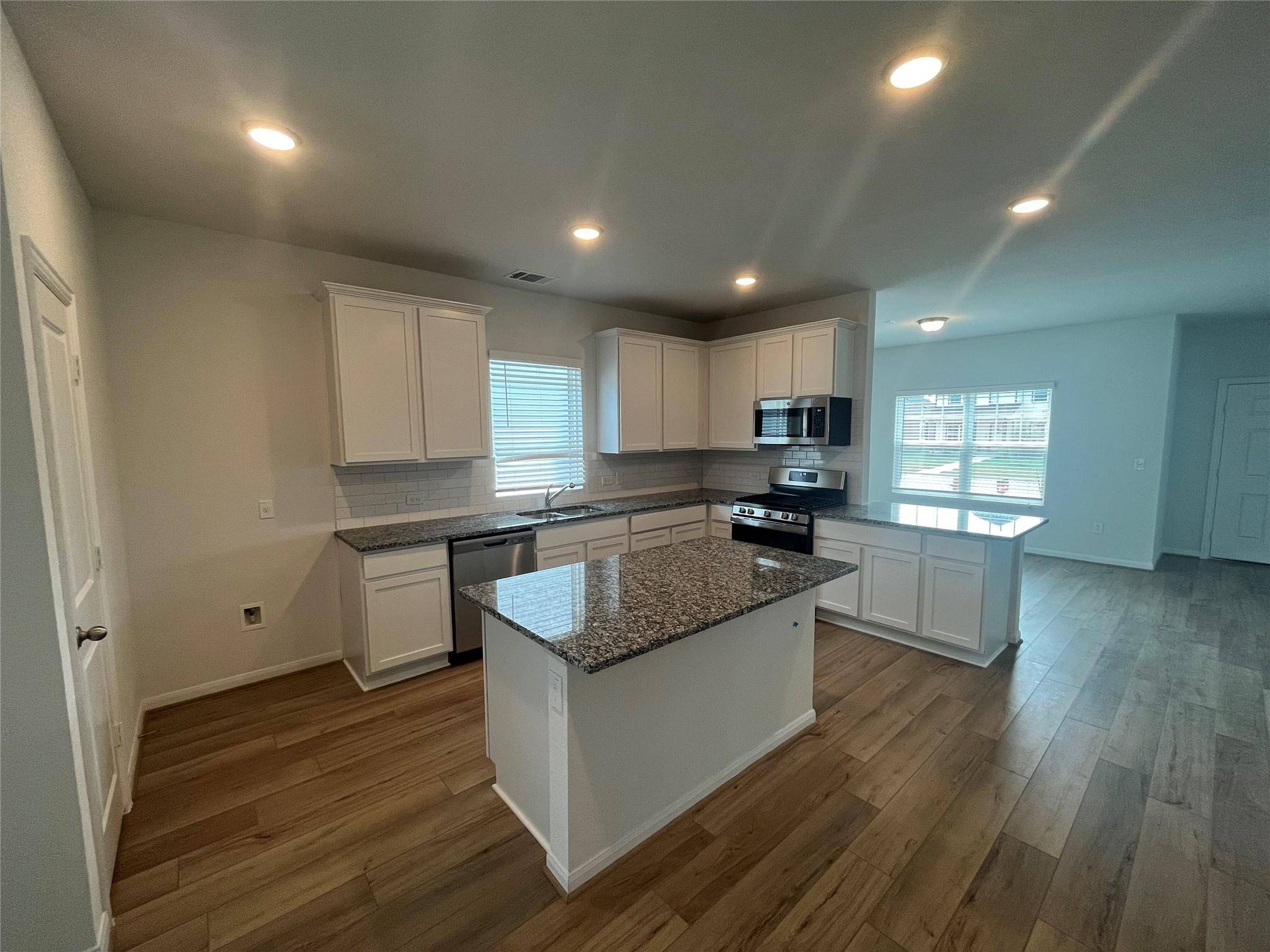 196 Zion DR, Kyle, TX 78640