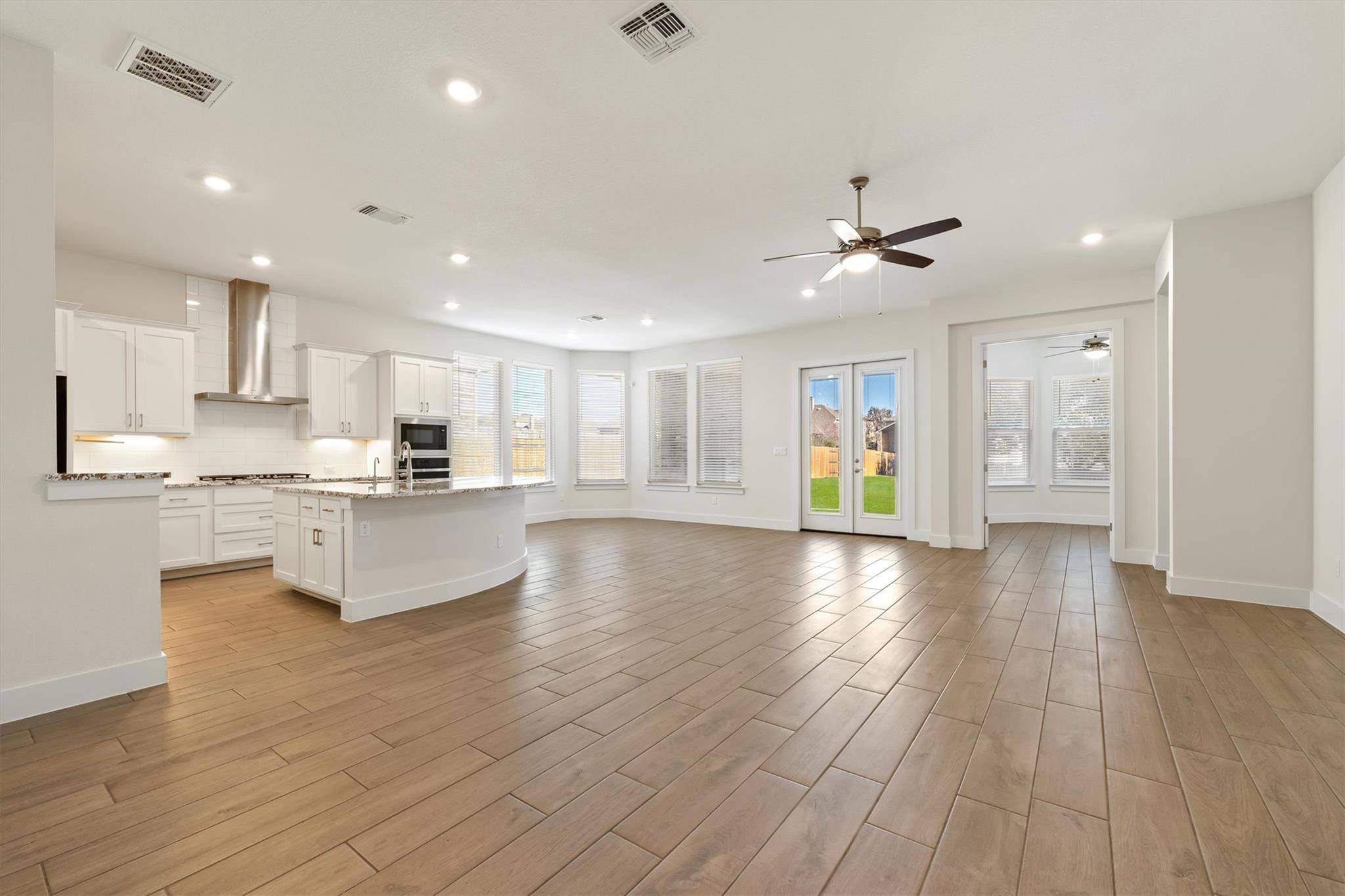 2345 Airport DR, Leander, TX 78641