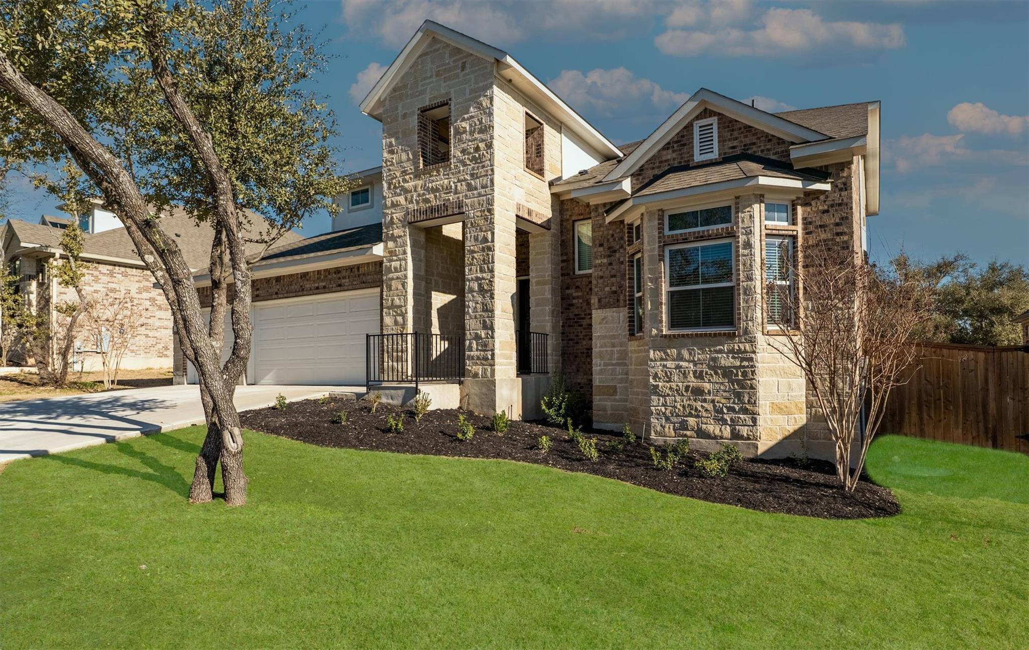2345 Airport DR, Leander, TX 78641