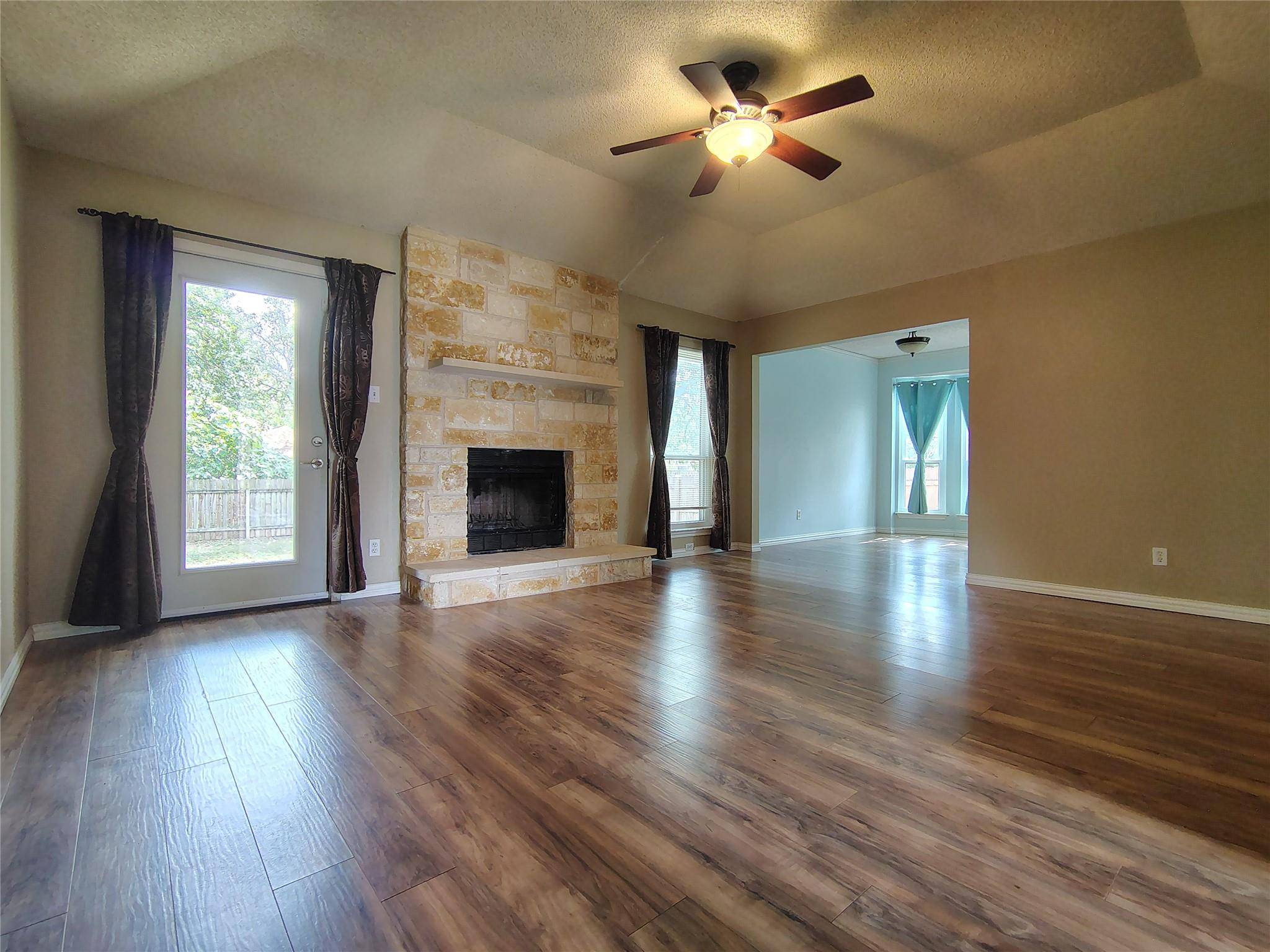 507 Thousand Oaks BLVD, Georgetown, TX 78628