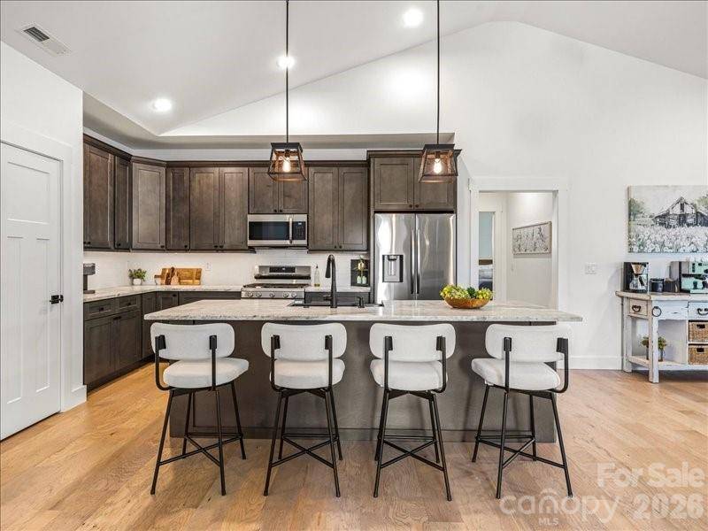 181 Byron Forest DR, Horse Shoe, NC 28742