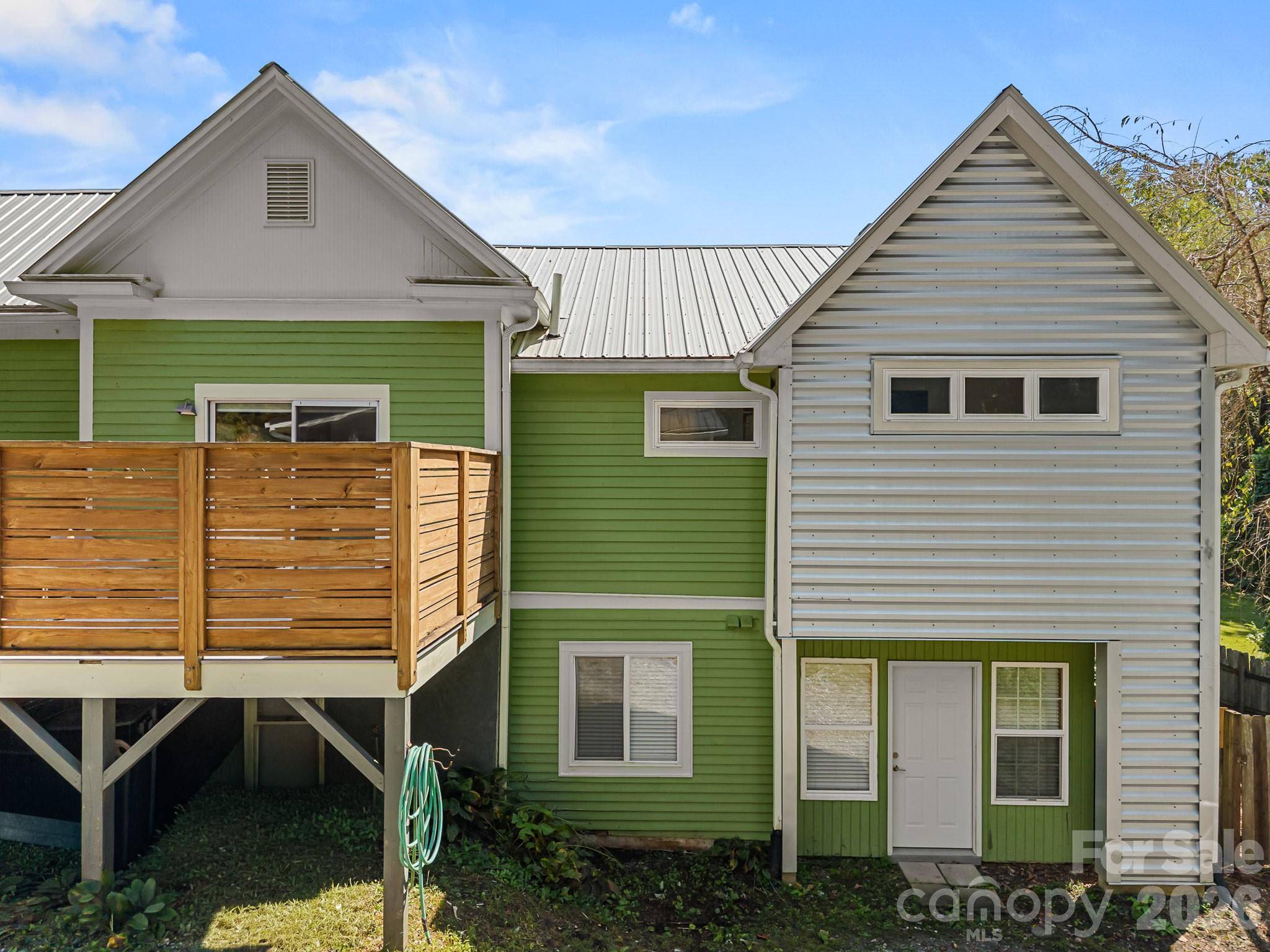541 W Probart ST, Brevard, NC 28712