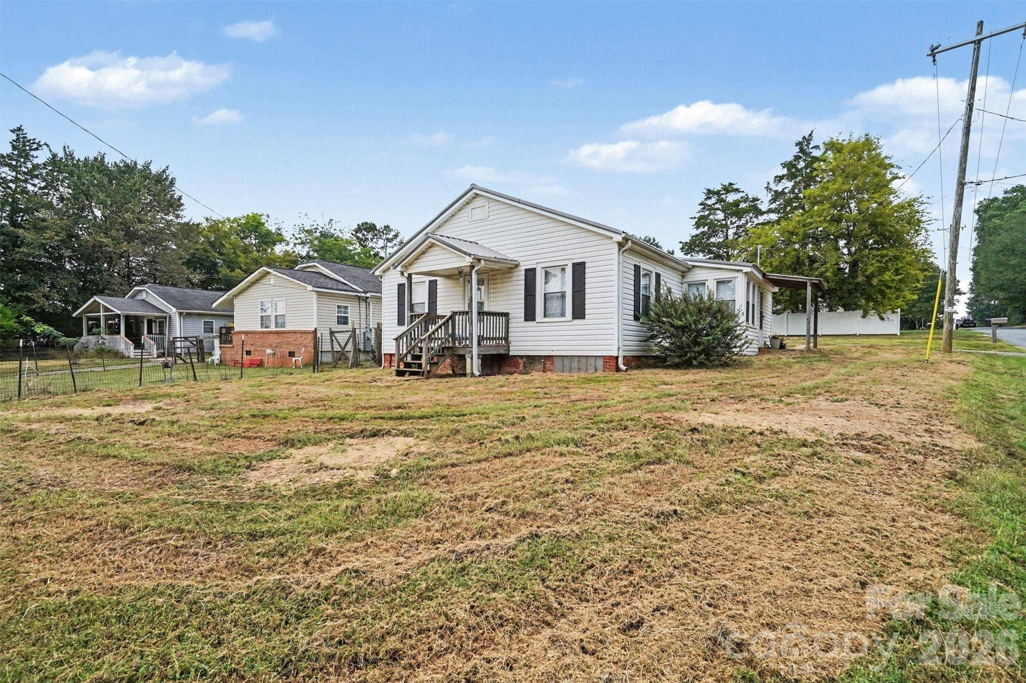874 N Skyland DR, Mount Pleasant, NC 28124