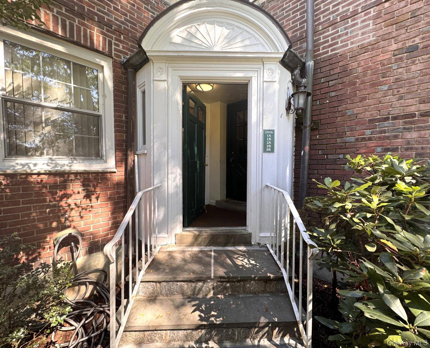 5 Sentry PL #1A, Scarsdale, NY 10583