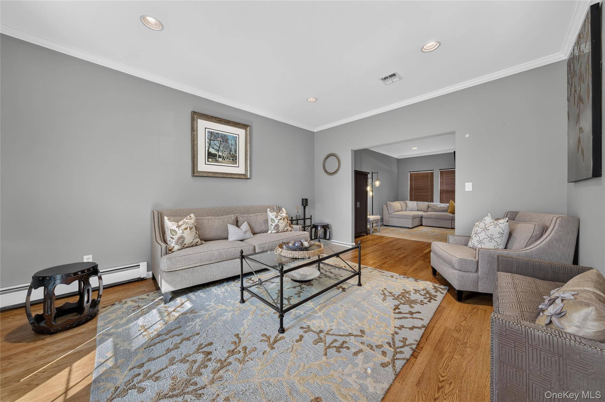 1001 Orion CT, Merrick, NY 11566