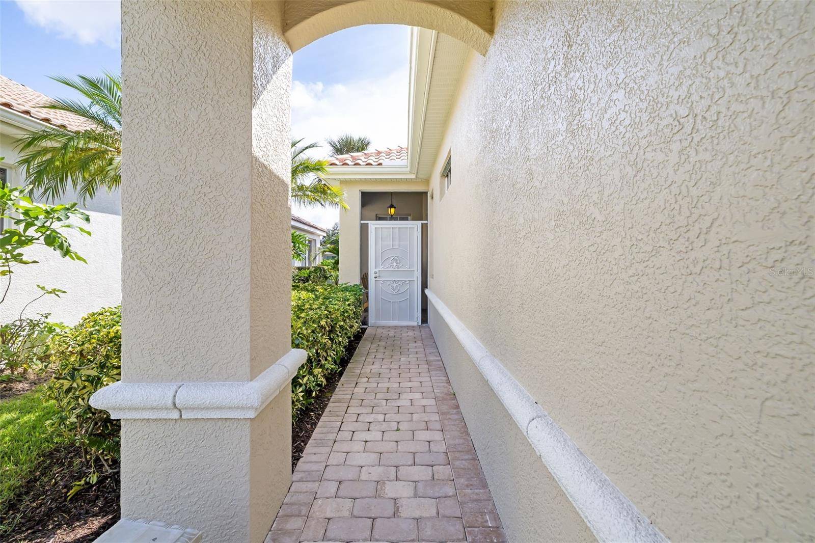 7164 RUE DE PALISADES #5, Sarasota, FL 34238