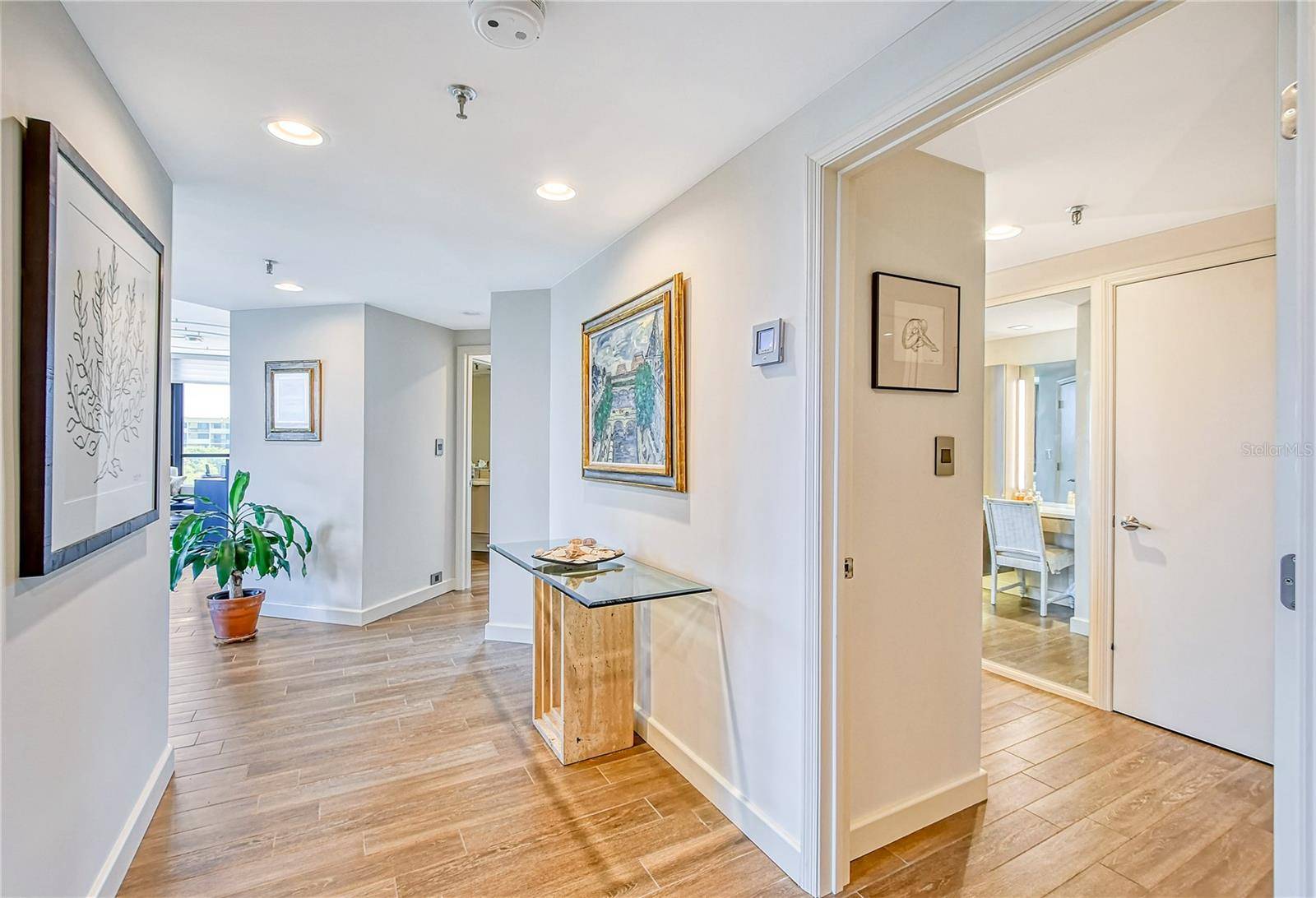 1211 GULF OF MEXICO DR #302, Longboat Key, FL 34228