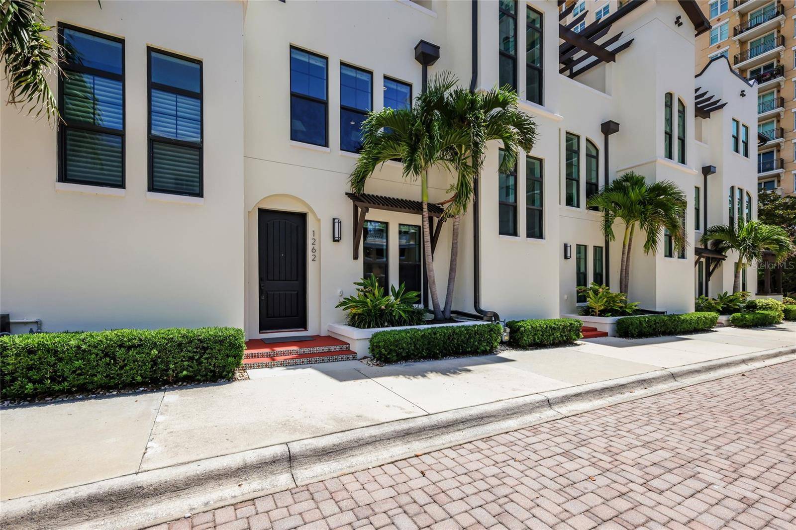 1262 MAY LN, Sarasota, FL 34236