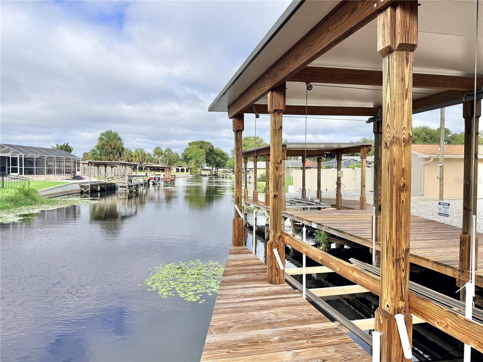 209 W DELAWARE ST, Tavares, FL 32778