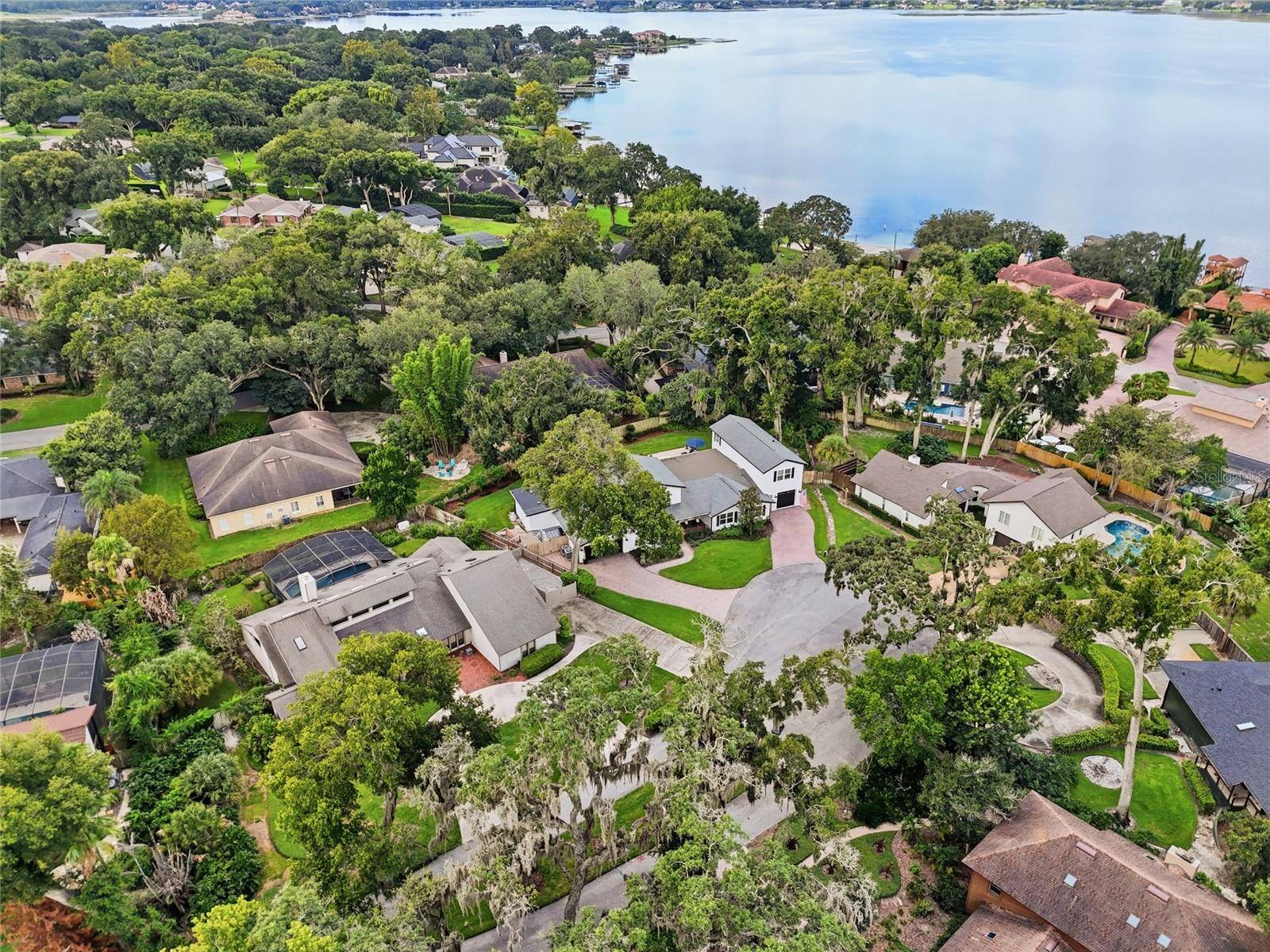 9668 WOODMONT PL, Windermere, FL 34786
