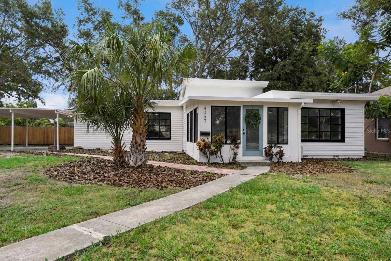 4050 IRIS ST N, St Petersburg, FL 33703