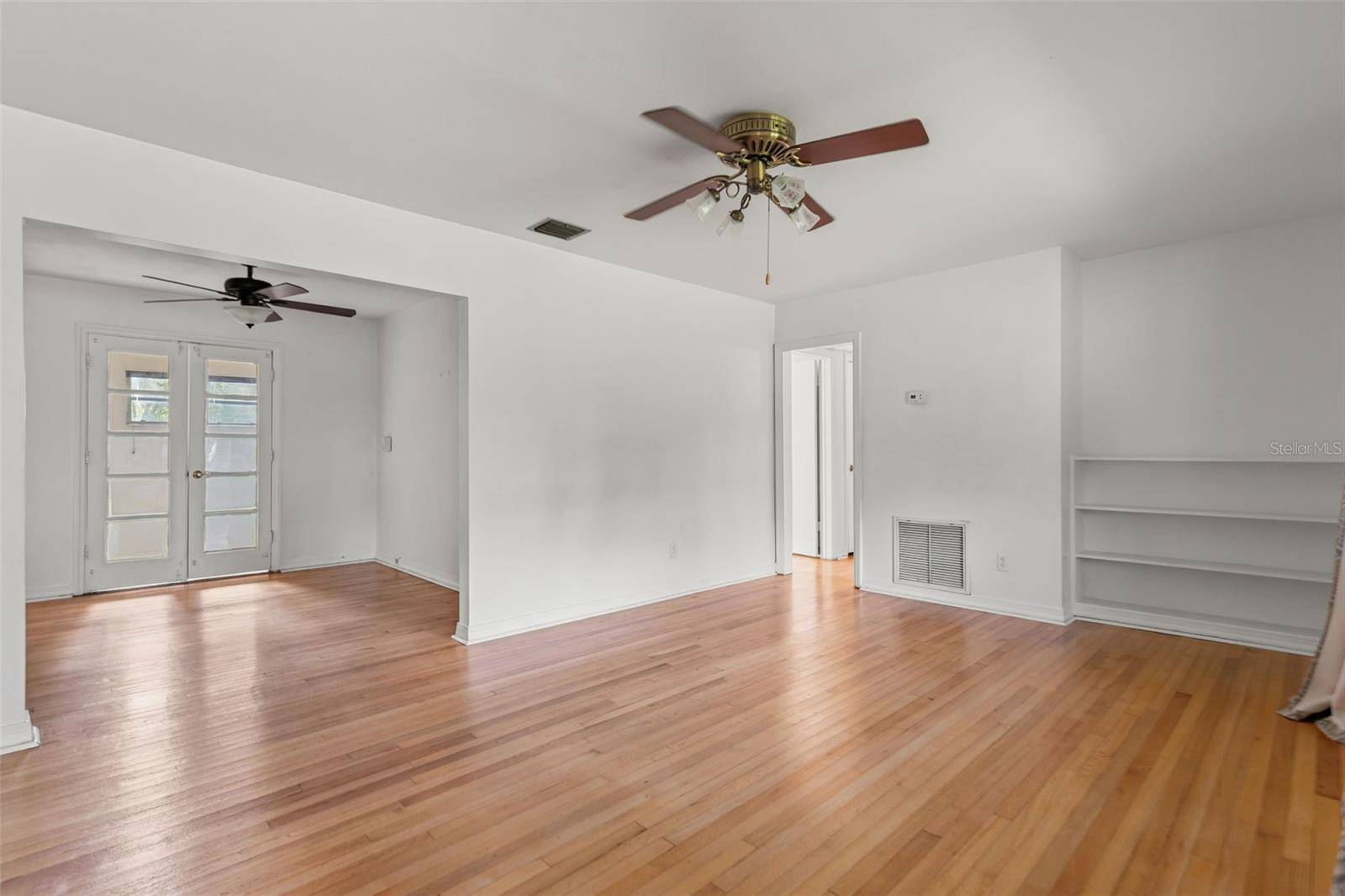 1409 N WESTMORELAND DR, Orlando, FL 32804
