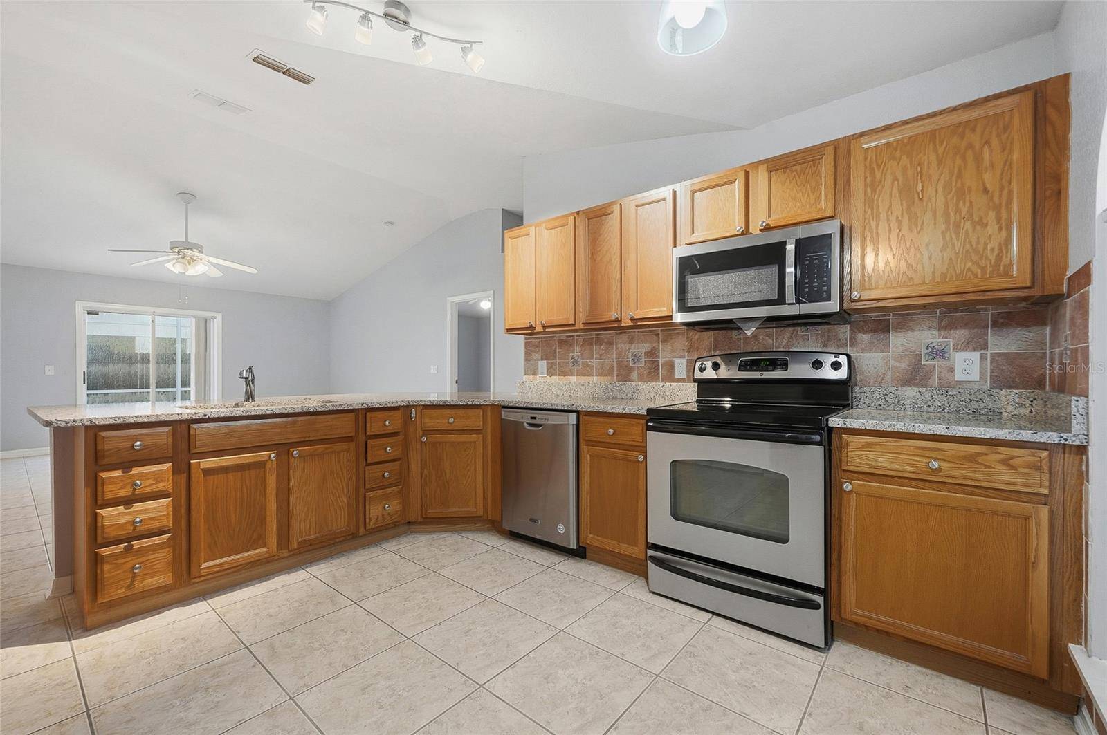 663 JAGUAR CT, Kissimmee, FL 34759
