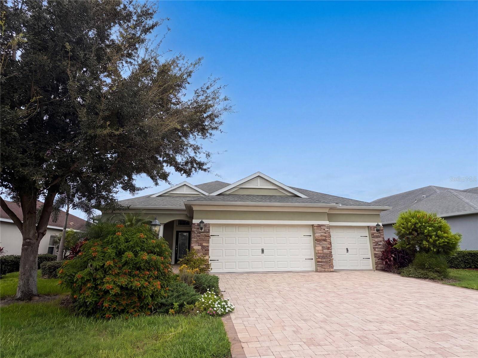 1121 THORNBURY DR, Parrish, FL 34219