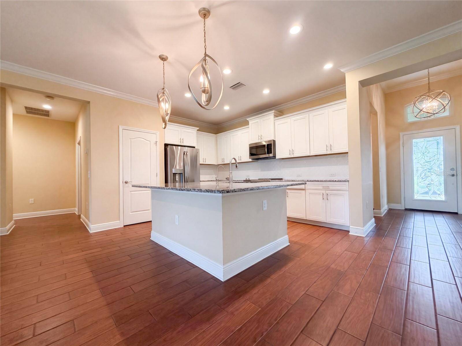 1121 THORNBURY DR, Parrish, FL 34219