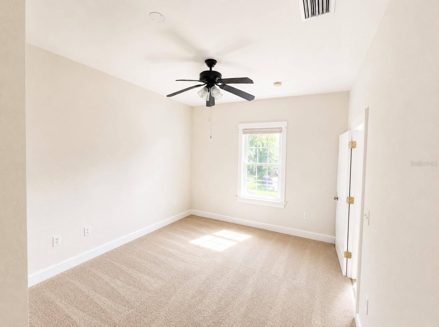 22 S CLYDE AVE #4, Kissimmee, FL 34741