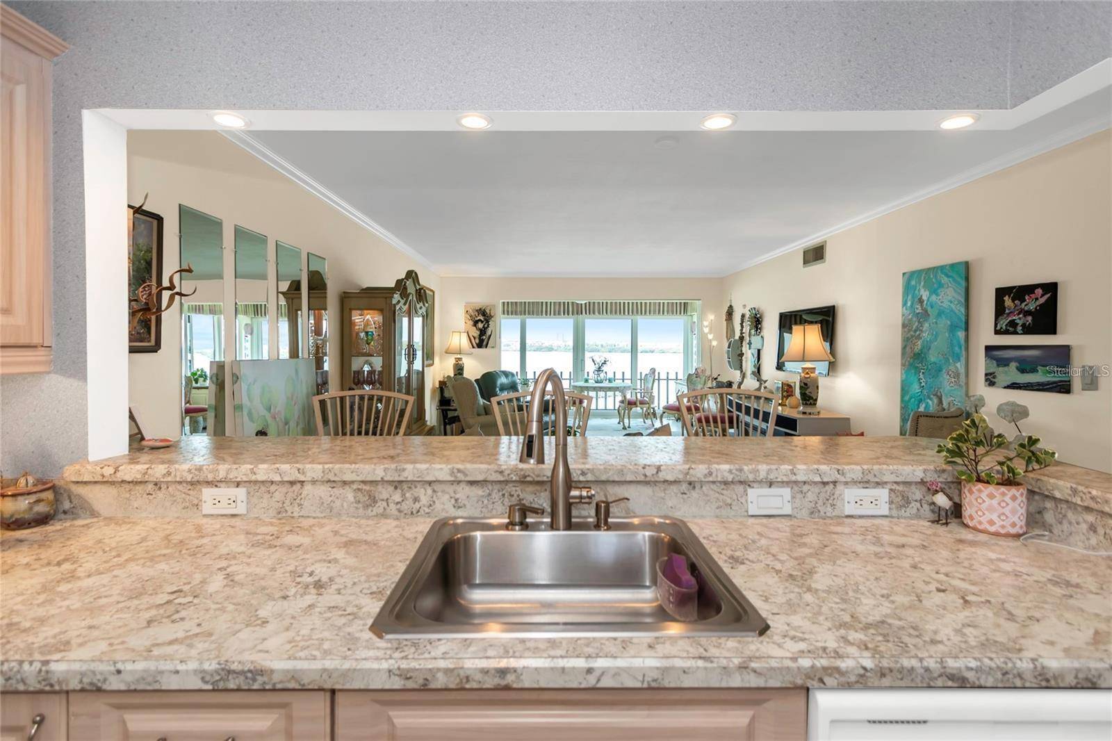 868 BAYWAY BLVD #312, Clearwater, FL 33767