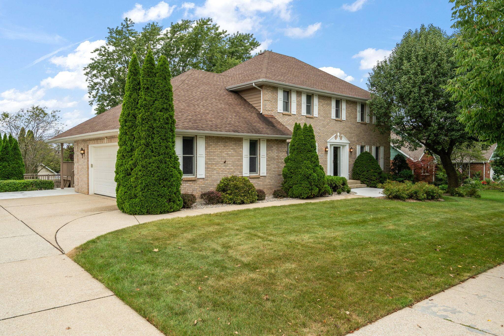 9120 Franklin Drive, St. John, IN 46373