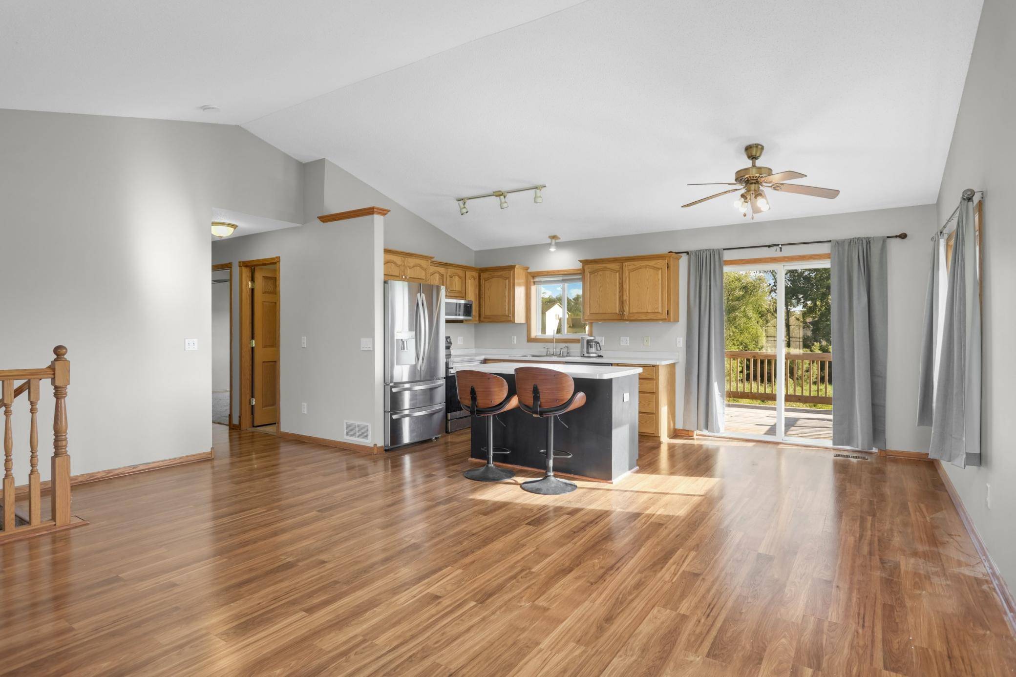 2306 Maple LN, Buffalo, MN 55313