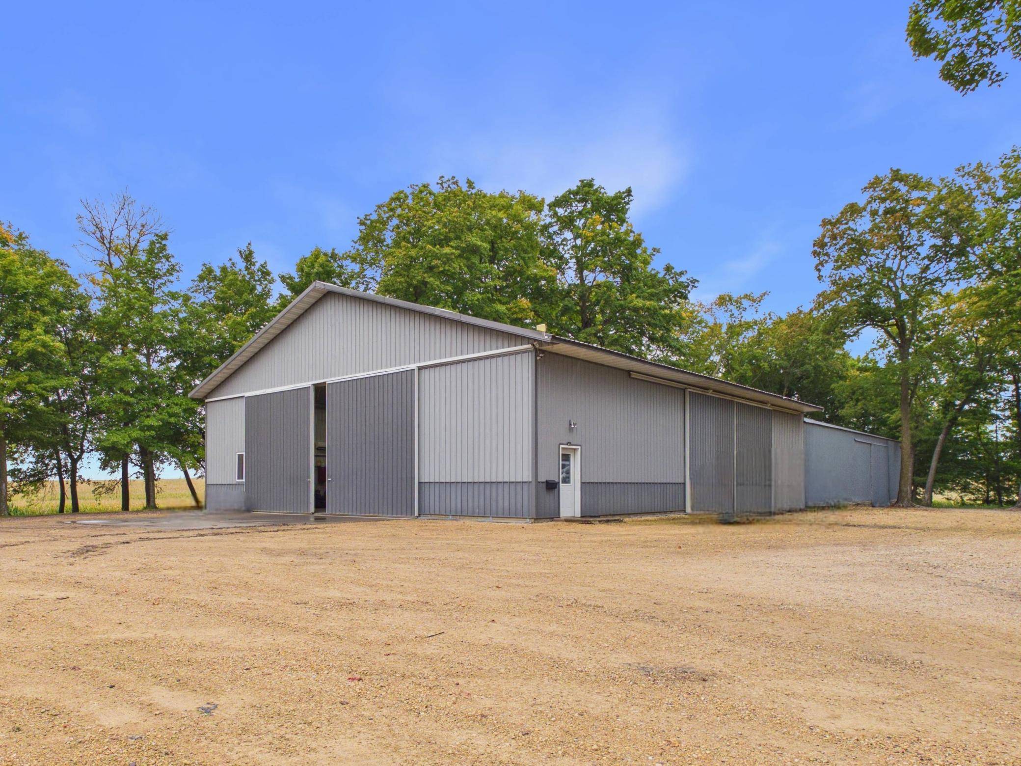 20132 State Highway 99, Le Center, MN 56057