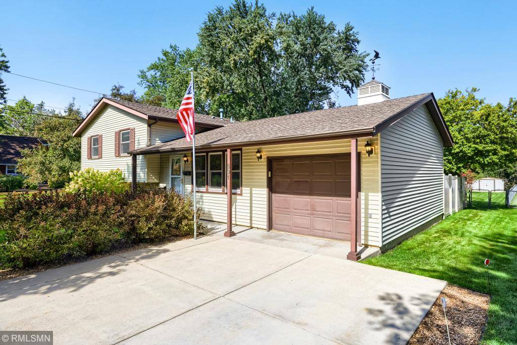 501 17th ST E, Hastings, MN 55033