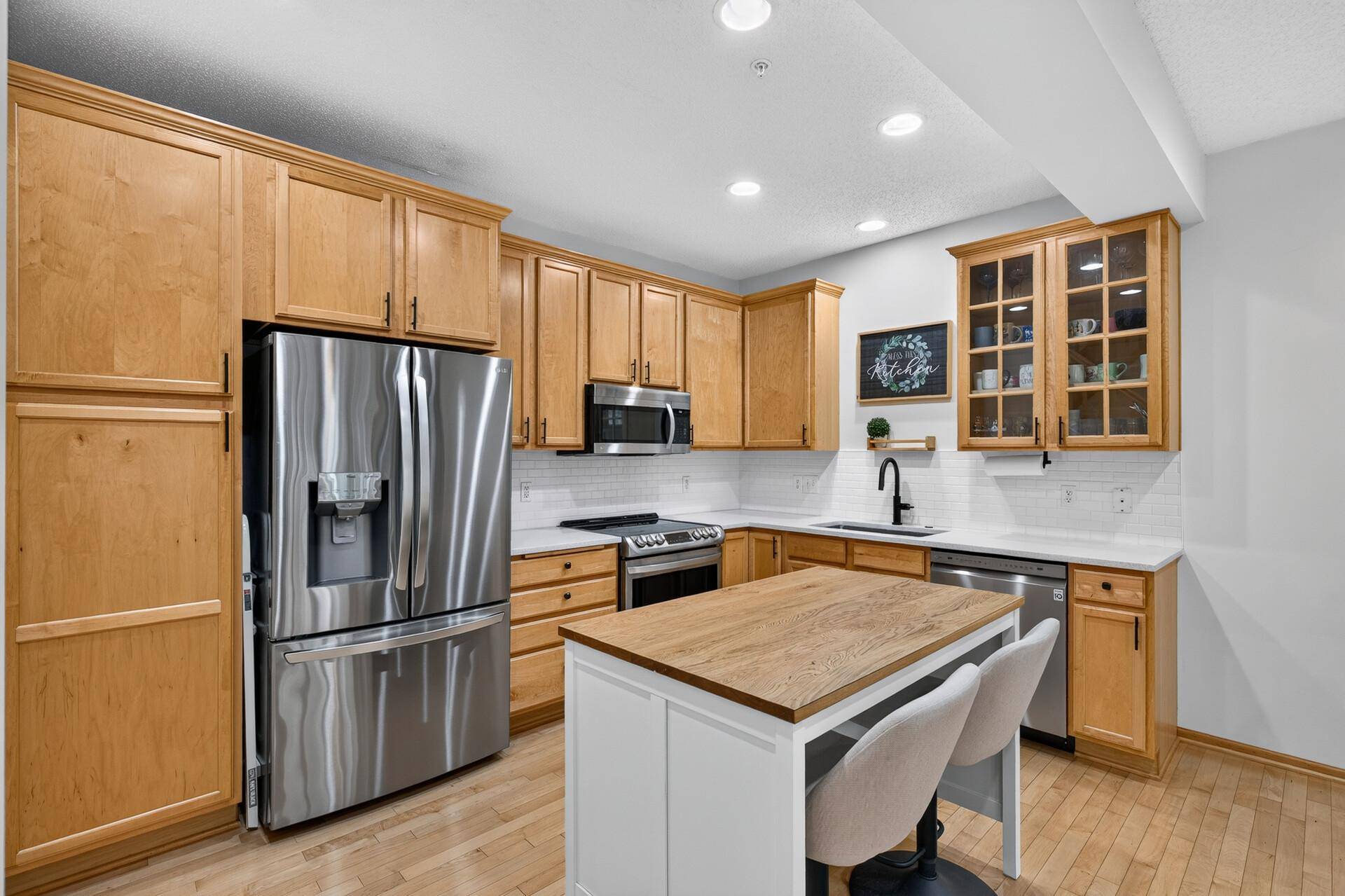 15557 Dunraven DR #1310, Apple Valley, MN 55124
