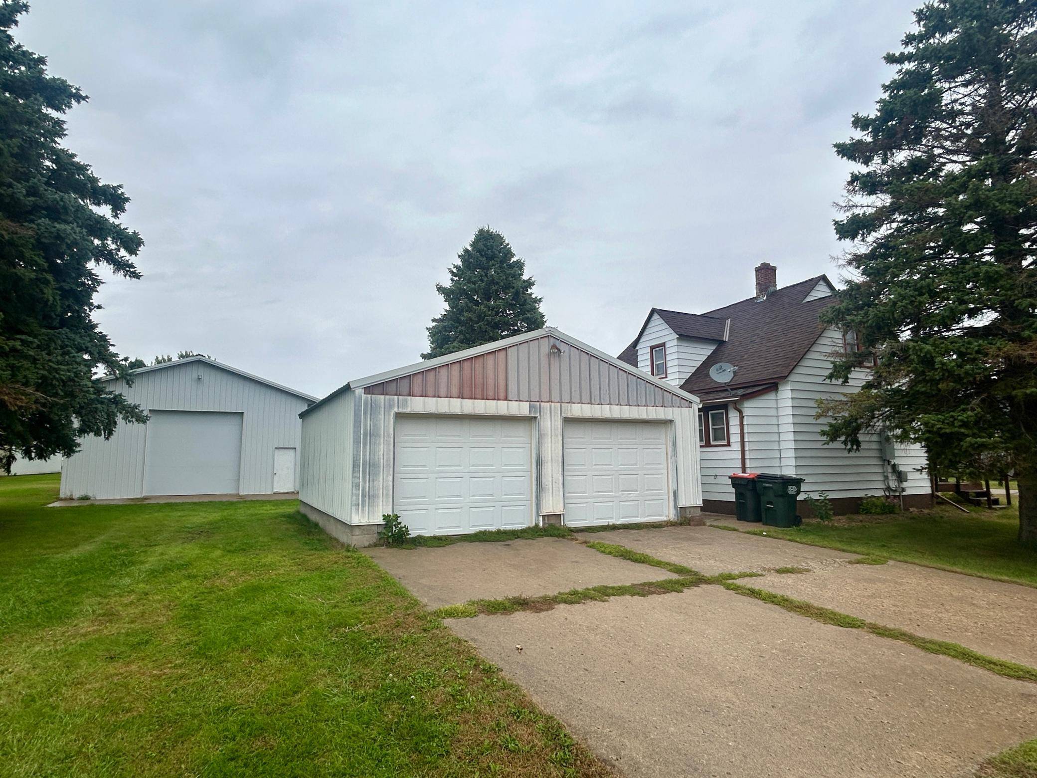 9304 3rd ST, New Auburn, MN 55366