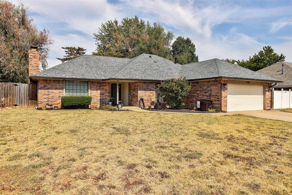 209 SE 30th ST, Moore, OK 73160