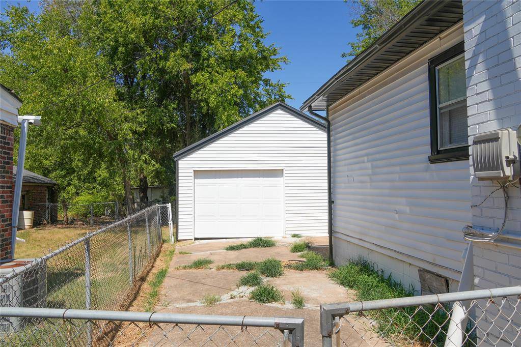 2115 NE 19th ST, Oklahoma City, OK 73111