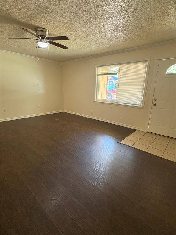 808 Catherine DR, Noble, OK 73068