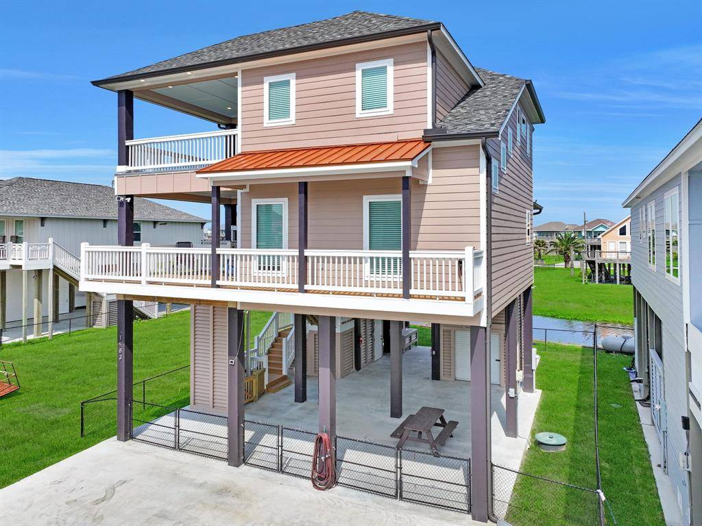 1983 Royalville Court, Port Bolivar, TX 77650
