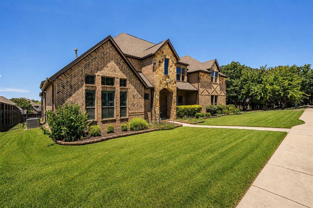 812 Cross Timbers Drive, Keller, TX 76248