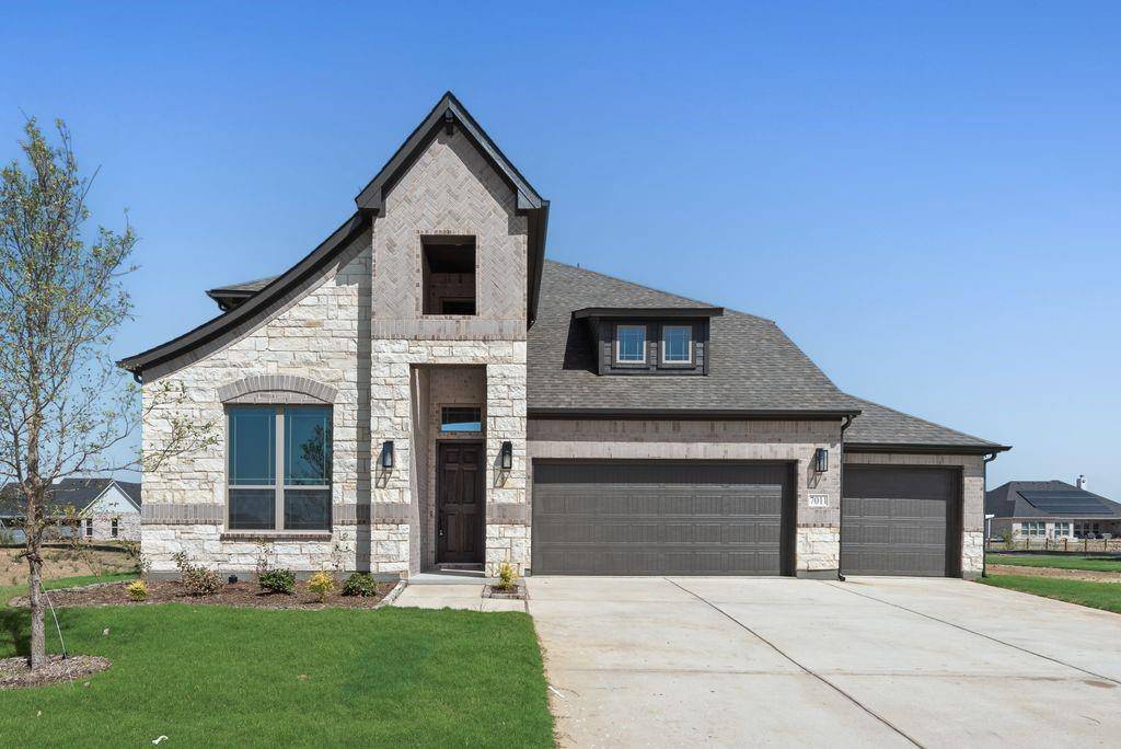 7011 Lilly Lane, Sanger, TX 76266